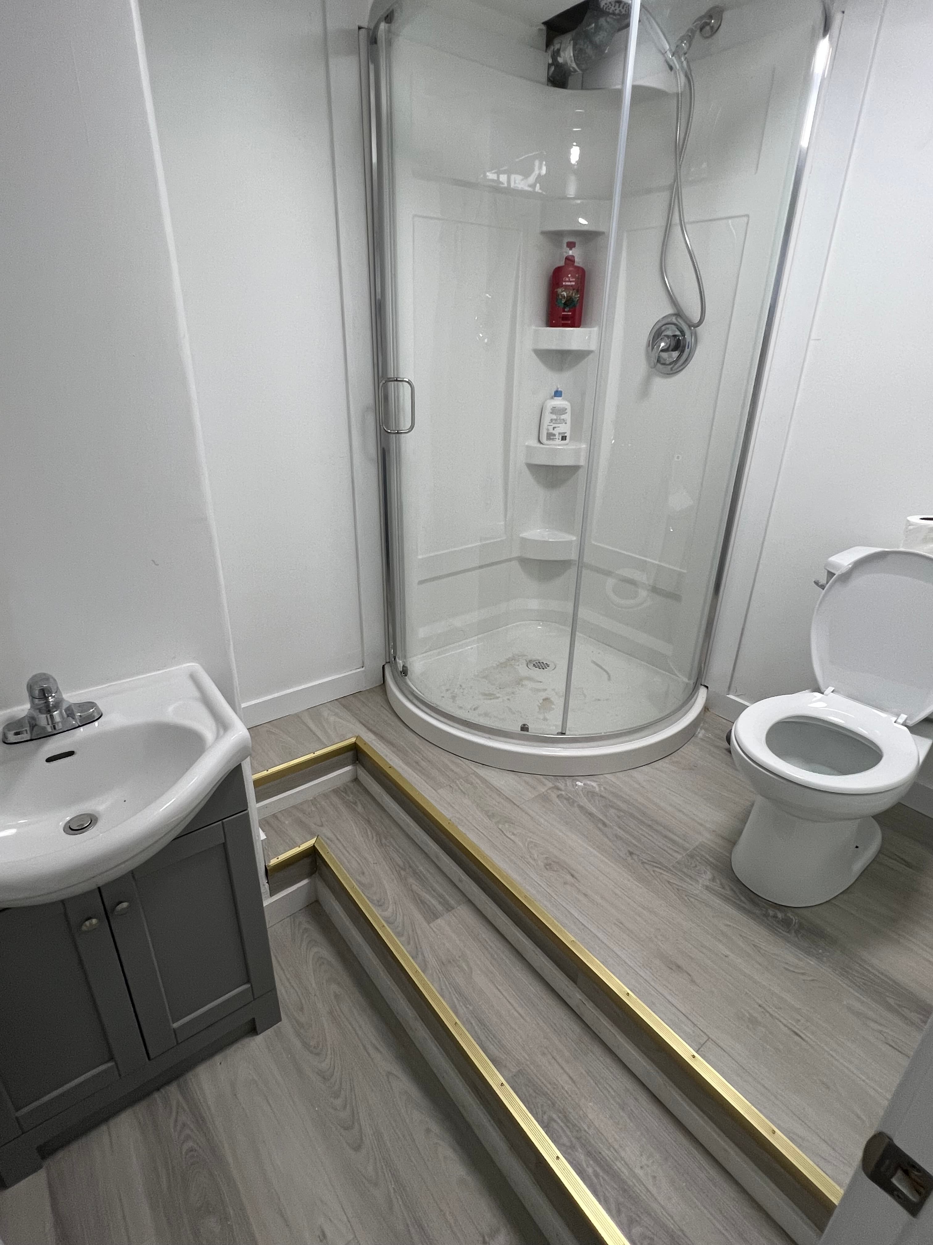 Kitchen & Bathroom project photo 16