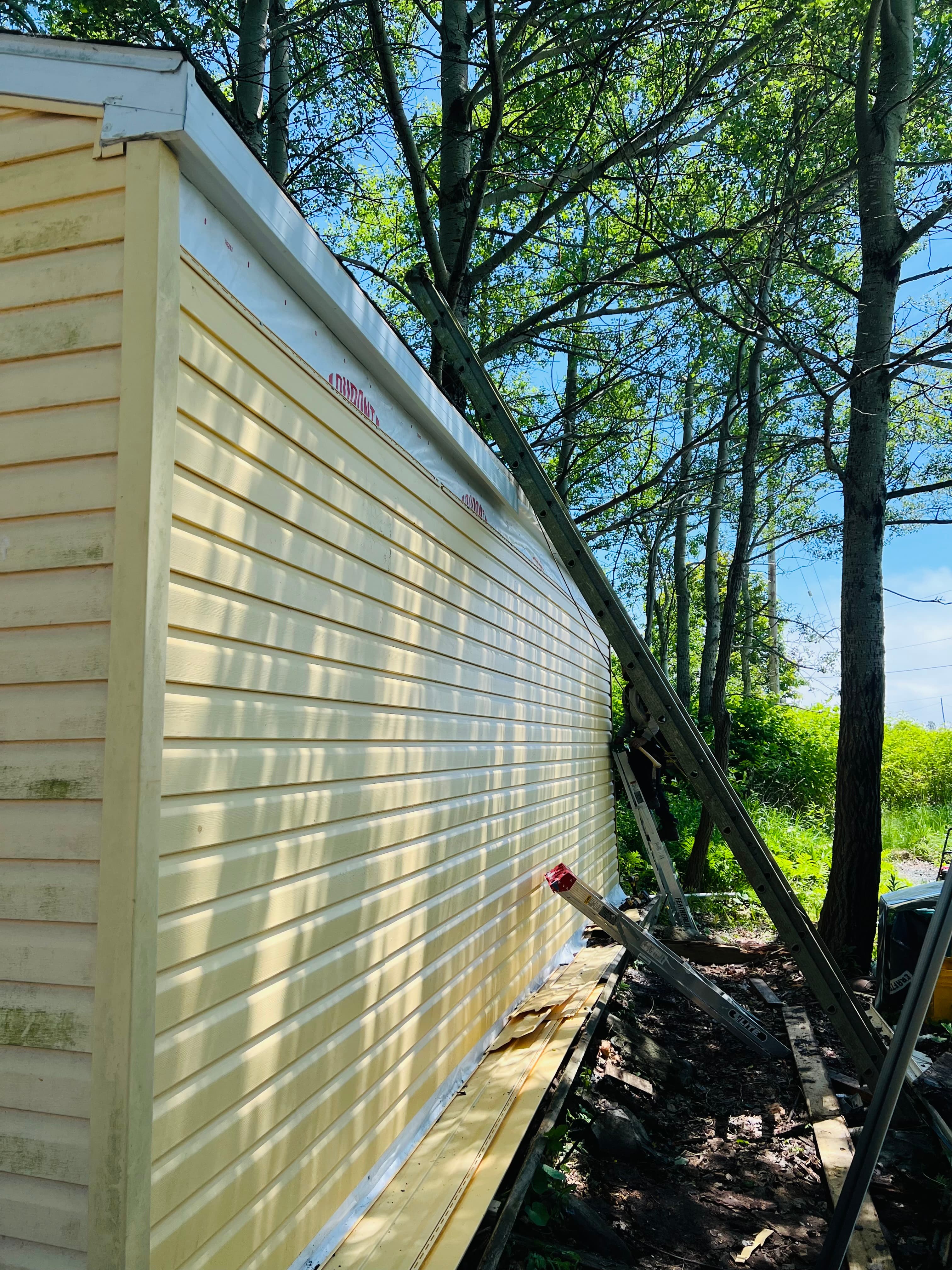 Roofing & Exteriors project photo 23