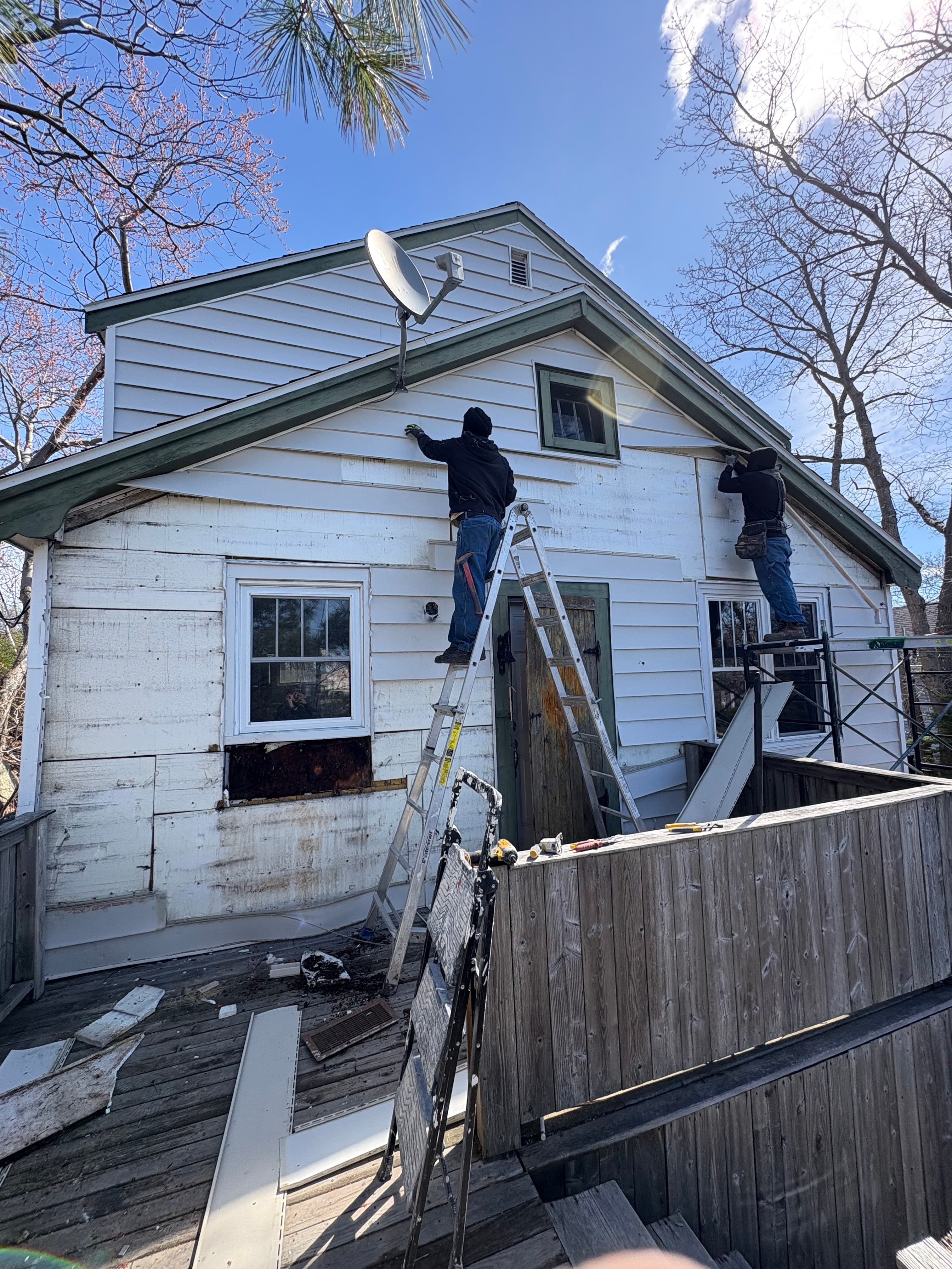 Roofing & Exteriors project photo 34